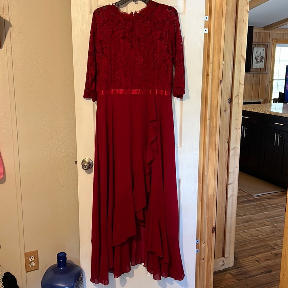 Miusol Women’s Elegant Floral Lace Ruffle Bridesmaids Maxi Dress - XXL